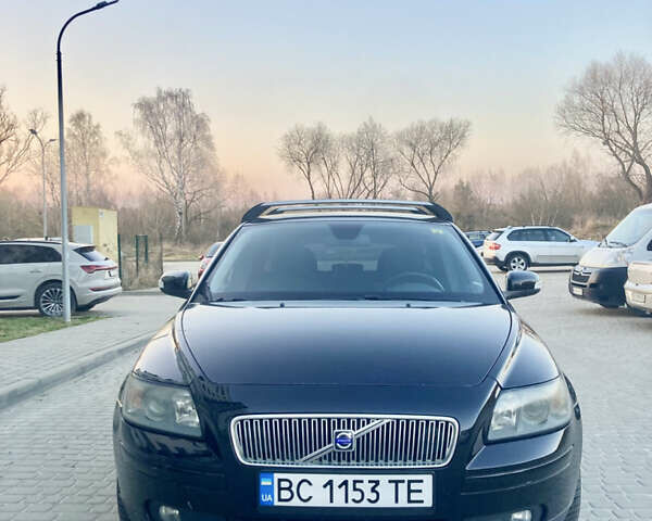 Чорний Вольво V50, об'ємом двигуна 1.6 л та пробігом 207 тис. км за 5600 $, фото 1 на Automoto.ua