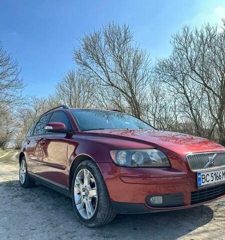Чорний Вольво V50, об'ємом двигуна 1.6 л та пробігом 345 тис. км за 5300 $, фото 1 на Automoto.ua