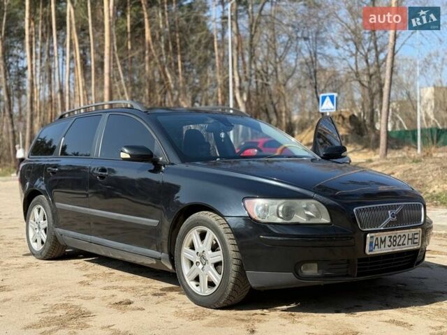 Чорний Вольво V50, об'ємом двигуна 1.8 л та пробігом 276 тис. км за 5500 $, фото 1 на Automoto.ua