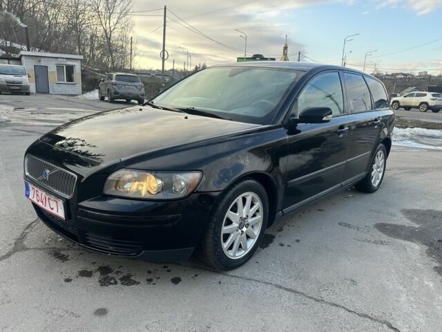 Чорний Вольво V50, об'ємом двигуна 1.6 л та пробігом 341 тис. км за 3200 $, фото 1 на Automoto.ua