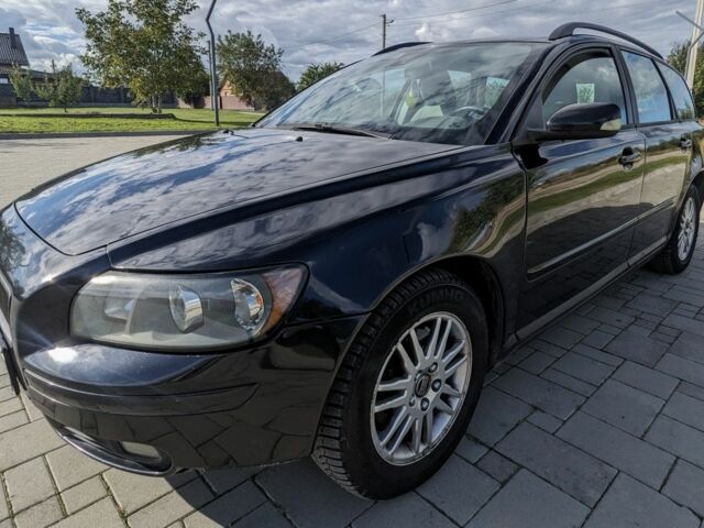 Чорний Вольво V50, об'ємом двигуна 0 л та пробігом 260 тис. км за 2700 $, фото 1 на Automoto.ua