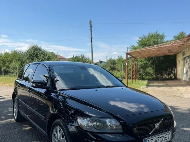 Чорний Вольво V50, об'ємом двигуна 1.6 л та пробігом 264 тис. км за 4599 $, фото 1 на Automoto.ua