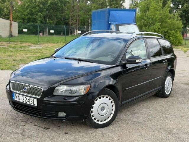 Чорний Вольво V50, об'ємом двигуна 2 л та пробігом 300 тис. км за 2700 $, фото 1 на Automoto.ua
