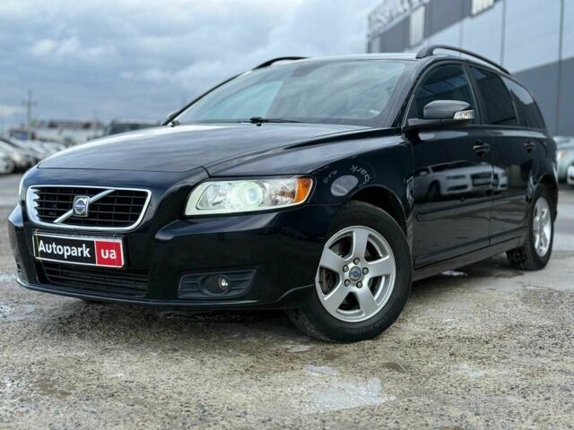 Черный Вольво В50, объемом двигателя 1.6 л и пробегом 302 тыс. км за 6290 $, фото 1 на Automoto.ua
