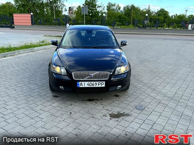 Чорний Вольво V50, об'ємом двигуна 1.6 л та пробігом 253 тис. км за 7000 $, фото 1 на Automoto.ua