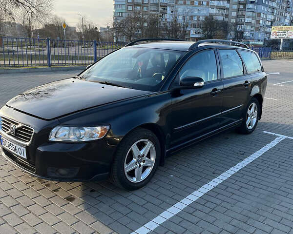 Чорний Вольво V50, об'ємом двигуна 2 л та пробігом 290 тис. км за 7000 $, фото 1 на Automoto.ua