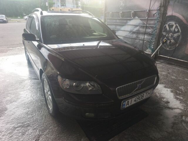 Чорний Вольво V50, об'ємом двигуна 2 л та пробігом 224 тис. км за 3707 $, фото 1 на Automoto.ua