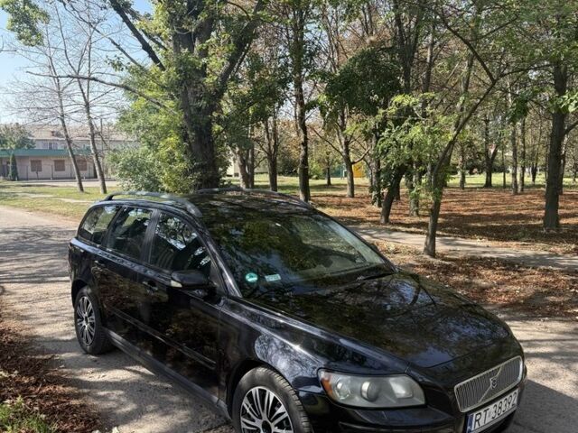 Чорний Вольво V50, об'ємом двигуна 2 л та пробігом 2 тис. км за 2642 $, фото 1 на Automoto.ua
