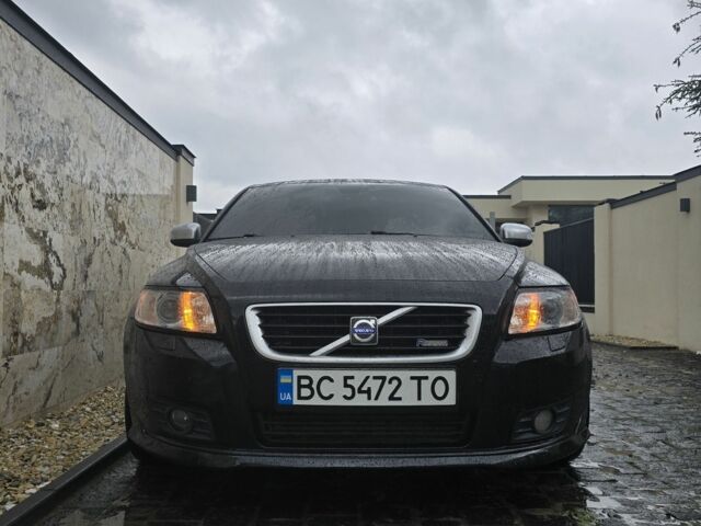 Чорний Вольво V50, об'ємом двигуна 2 л та пробігом 316 тис. км за 6650 $, фото 1 на Automoto.ua