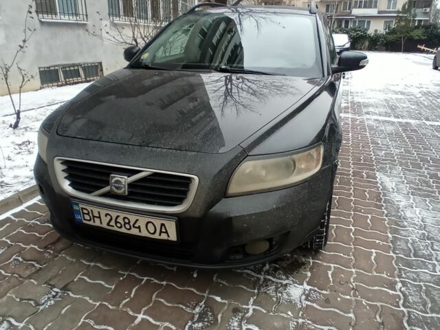 Черный Вольво В50, объемом двигателя 2 л и пробегом 373 тыс. км за 6800 $, фото 1 на Automoto.ua