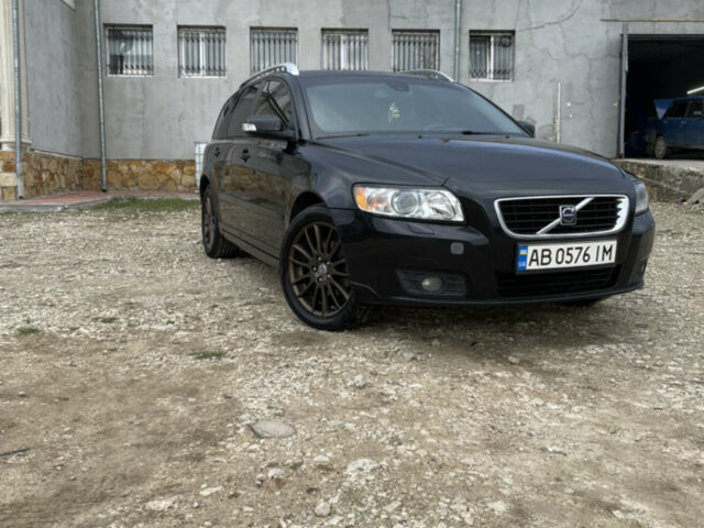 Чорний Вольво V50, об'ємом двигуна 1.56 л та пробігом 345 тис. км за 5950 $, фото 1 на Automoto.ua