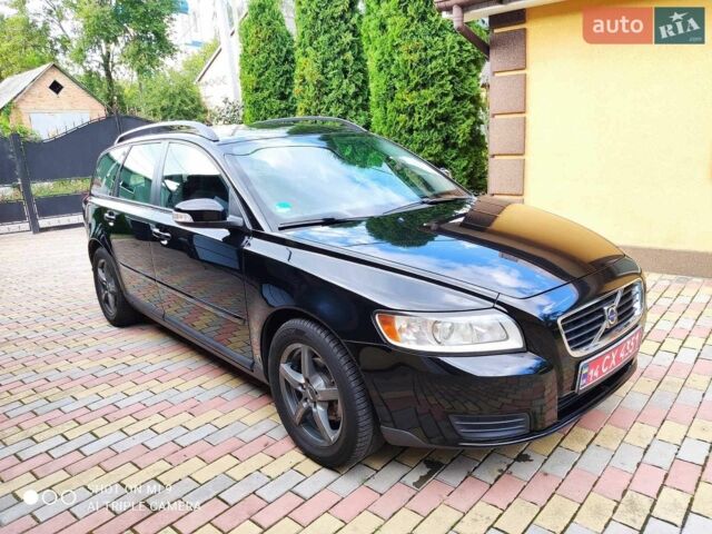 Чорний Вольво V50, об'ємом двигуна 1.8 л та пробігом 216 тис. км за 6150 $, фото 1 на Automoto.ua