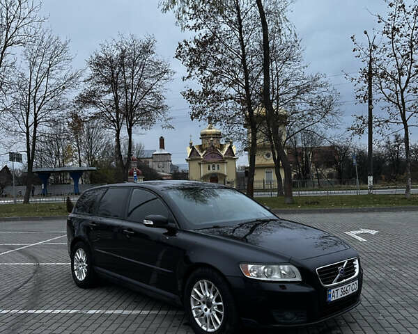 Черный Вольво В50, объемом двигателя 1.56 л и пробегом 282 тыс. км за 5299 $, фото 1 на Automoto.ua