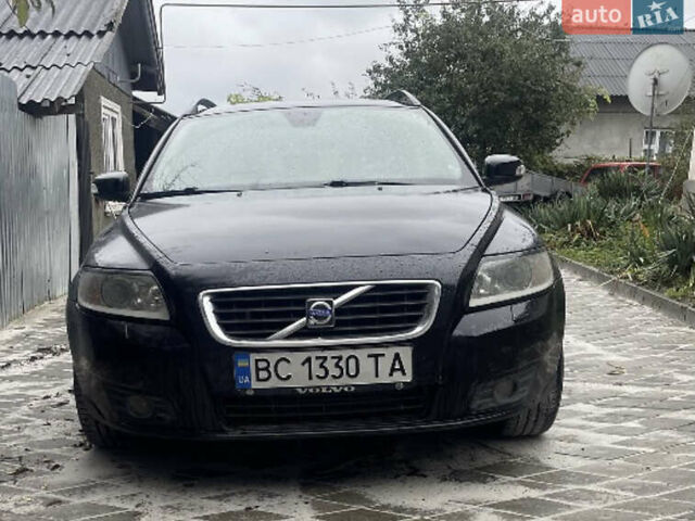 Черный Вольво В50, объемом двигателя 1.56 л и пробегом 287 тыс. км за 4860 $, фото 1 на Automoto.ua