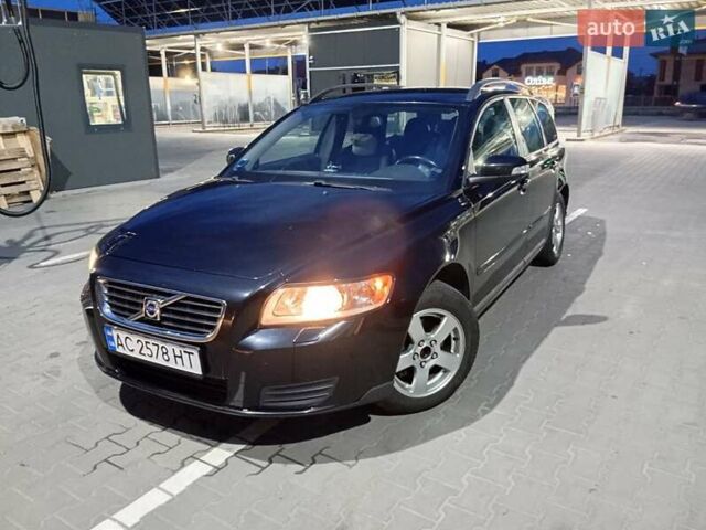Черный Вольво В50, объемом двигателя 1.56 л и пробегом 261 тыс. км за 7200 $, фото 1 на Automoto.ua