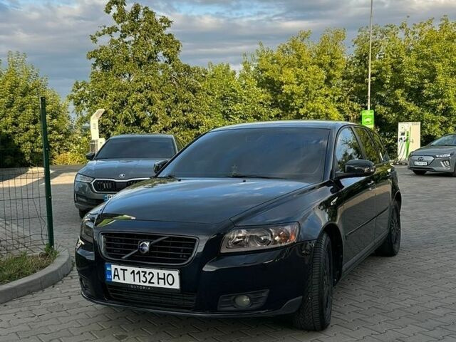 Чорний Вольво V50, об'ємом двигуна 2 л та пробігом 325 тис. км за 5900 $, фото 1 на Automoto.ua