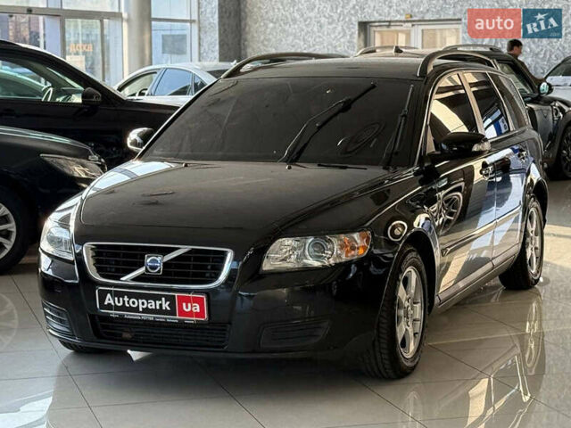 Черный Вольво В50, объемом двигателя 1.6 л и пробегом 265 тыс. км за 6890 $, фото 1 на Automoto.ua