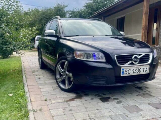 Чорний Вольво V50, об'ємом двигуна 1.6 л та пробігом 285 тис. км за 4856 $, фото 1 на Automoto.ua
