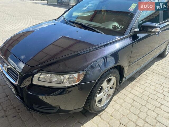Чорний Вольво V50, об'ємом двигуна 1.6 л та пробігом 283 тис. км за 6100 $, фото 1 на Automoto.ua