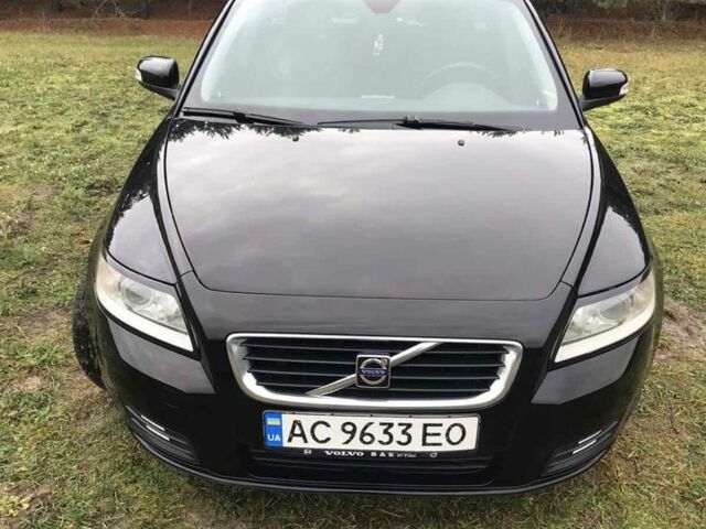 Чорний Вольво V50, об'ємом двигуна 1.6 л та пробігом 269 тис. км за 5800 $, фото 1 на Automoto.ua