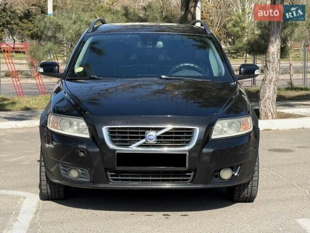 Чорний Вольво V50, об'ємом двигуна 2 л та пробігом 300 тис. км за 6800 $, фото 1 на Automoto.ua