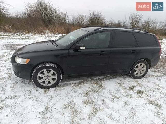Чорний Вольво V50, об'ємом двигуна 1.6 л та пробігом 250 тис. км за 7000 $, фото 1 на Automoto.ua