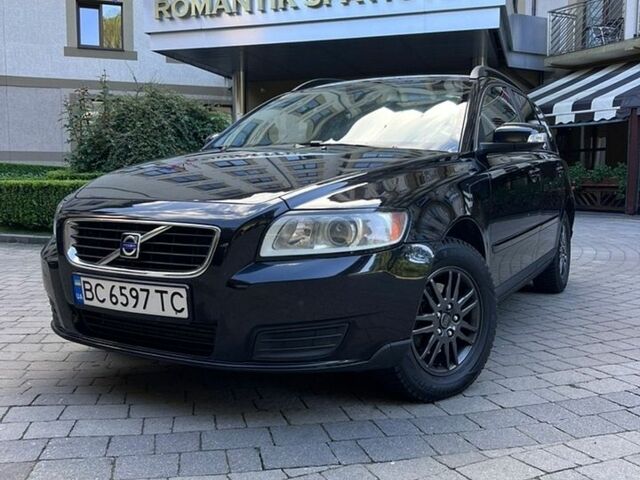 Чорний Вольво V50, об'ємом двигуна 1.6 л та пробігом 260 тис. км за 5899 $, фото 1 на Automoto.ua