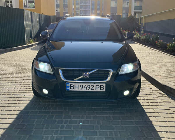 Вольво В50 2009 в Одессе на Automoto.ua Черный Вольво В50, объемом двигателя 1.56 л и пробегом 280 тыс. км за 7100 $, фото 1 на Automoto.ua