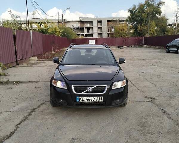 Вольво В50 2009 в Кривом Роге на Automoto.ua Черный Вольво В50, объемом двигателя 1.6 л и пробегом 245 тыс. км за 7500 $, фото 1 на Automoto.ua