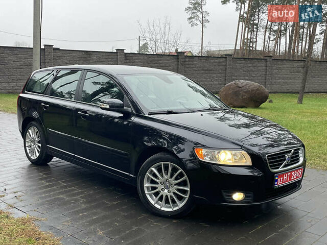 Черный Вольво В50, объемом двигателя 1.8 л и пробегом 189 тыс. км за 6950 $, фото 1 на Automoto.ua
