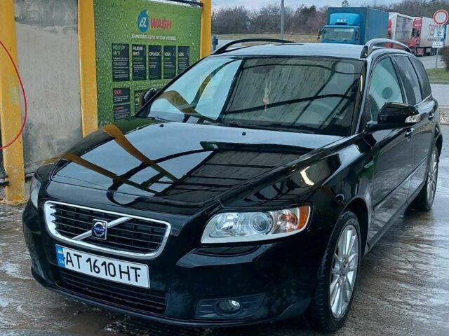 Чорний Вольво V50, об'ємом двигуна 1.6 л та пробігом 200 тис. км за 6970 $, фото 1 на Automoto.ua