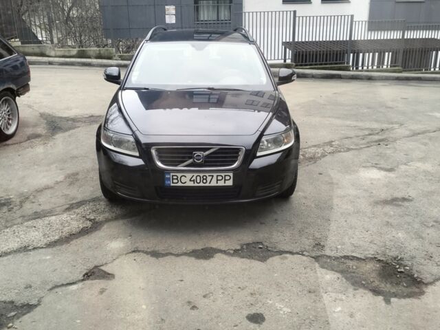 Чорний Вольво V50, об'ємом двигуна 1.6 л та пробігом 269 тис. км за 6000 $, фото 1 на Automoto.ua