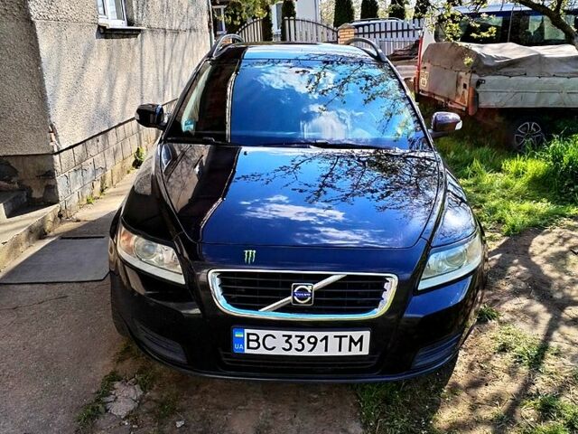 Чорний Вольво V50, об'ємом двигуна 2 л та пробігом 262 тис. км за 6500 $, фото 1 на Automoto.ua