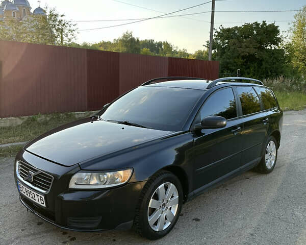 Чорний Вольво V50, об'ємом двигуна 1.98 л та пробігом 260 тис. км за 6299 $, фото 1 на Automoto.ua