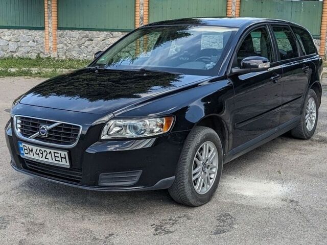 Черный Вольво В50, объемом двигателя 1.56 л и пробегом 281 тыс. км за 7500 $, фото 1 на Automoto.ua