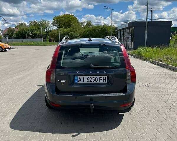Чорний Вольво V50, об'ємом двигуна 1.56 л та пробігом 229 тис. км за 7250 $, фото 1 на Automoto.ua