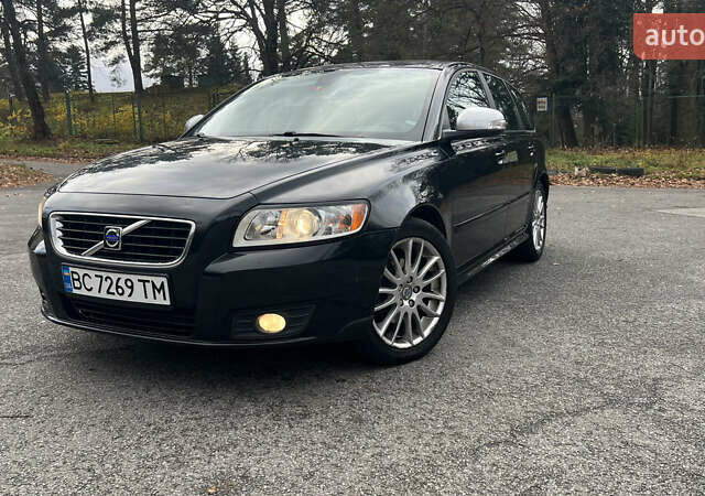 Чорний Вольво V50, об'ємом двигуна 1.56 л та пробігом 205 тис. км за 6800 $, фото 1 на Automoto.ua