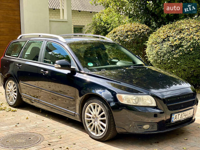 Чорний Вольво V50, об'ємом двигуна 2 л та пробігом 270 тис. км за 7200 $, фото 1 на Automoto.ua