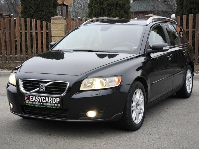 Черный Вольво В50, объемом двигателя 0 л и пробегом 190 тыс. км за 5550 $, фото 1 на Automoto.ua