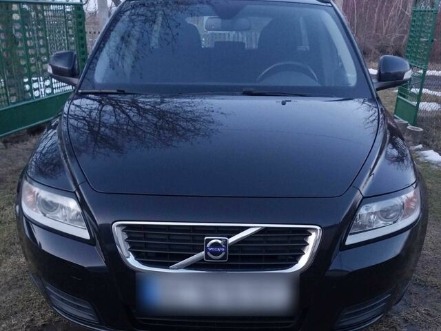 Чорний Вольво V50, об'ємом двигуна 1.6 л та пробігом 227 тис. км за 6800 $, фото 1 на Automoto.ua