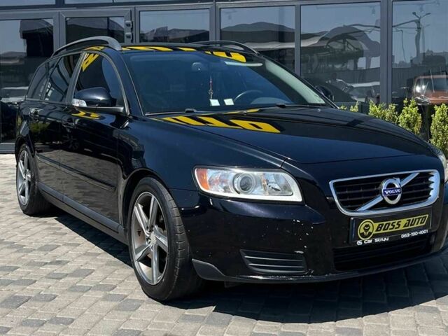 Чорний Вольво V50, об'ємом двигуна 1.6 л та пробігом 214 тис. км за 8300 $, фото 1 на Automoto.ua