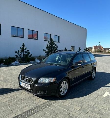 Чорний Вольво V50, об'ємом двигуна 1.56 л та пробігом 273 тис. км за 7800 $, фото 1 на Automoto.ua