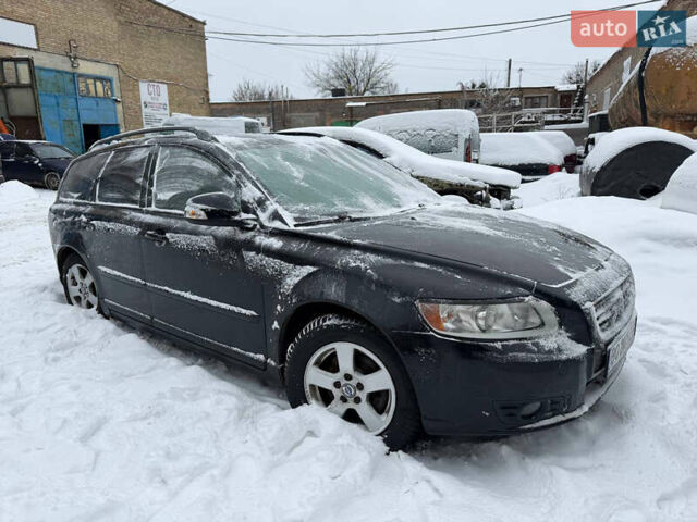 Чорний Вольво V50, об'ємом двигуна 1.56 л та пробігом 224 тис. км за 4300 $, фото 1 на Automoto.ua