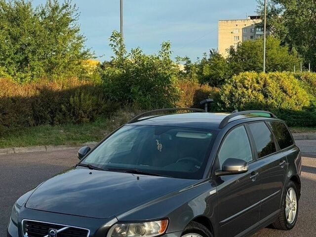 Чорний Вольво V50, об'ємом двигуна 1.56 л та пробігом 290 тис. км за 4999 $, фото 1 на Automoto.ua