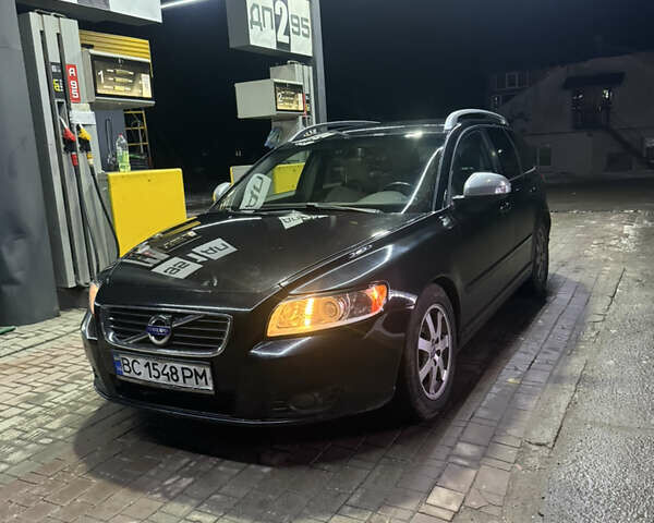 Чорний Вольво V50, об'ємом двигуна 1.6 л та пробігом 223 тис. км за 5800 $, фото 1 на Automoto.ua