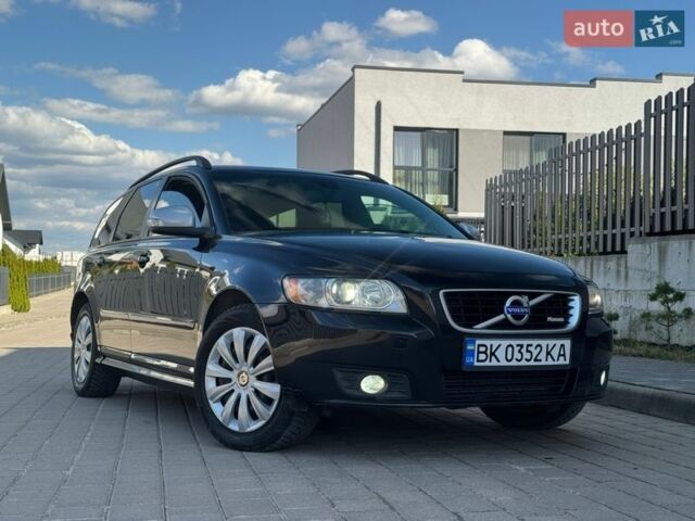 Чорний Вольво V50, об'ємом двигуна 1.56 л та пробігом 290 тис. км за 5850 $, фото 1 на Automoto.ua