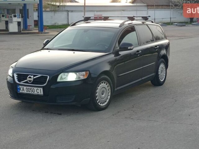 Чорний Вольво V50, об'ємом двигуна 1.56 л та пробігом 242 тис. км за 7499 $, фото 1 на Automoto.ua