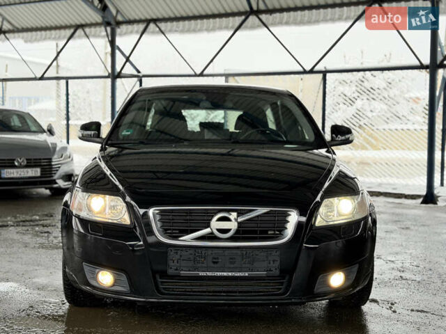 Чорний Вольво V50, об'ємом двигуна 1.6 л та пробігом 199 тис. км за 6990 $, фото 1 на Automoto.ua