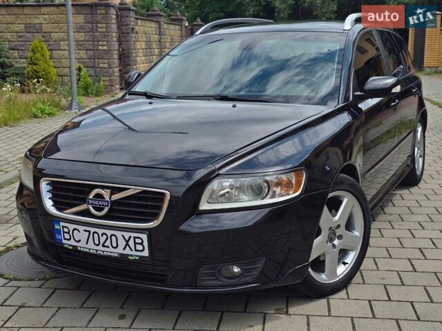 Чорний Вольво V50, об'ємом двигуна 1.56 л та пробігом 168 тис. км за 5650 $, фото 1 на Automoto.ua