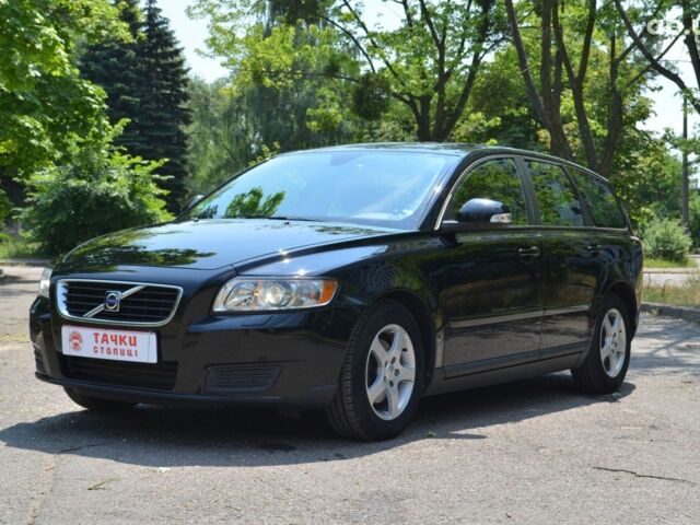 Чорний Вольво V50, об'ємом двигуна 0 л та пробігом 190 тис. км за 7800 $, фото 1 на Automoto.ua